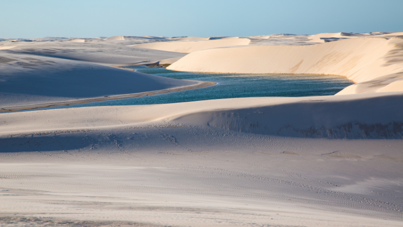 Leonardo Rocha de Almeida Abreu apresenta as paisagens únicas dos Lençóis Maranhenses: dunas, lagoas e encantos naturais.