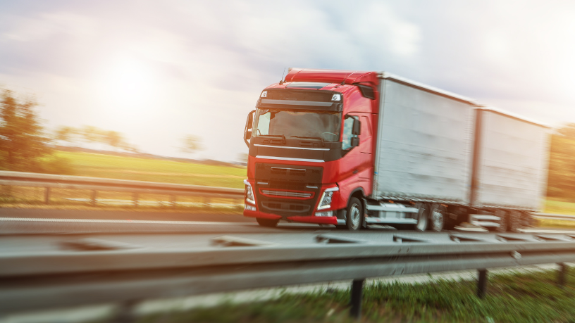 Avantec Transportes garante segurança máxima e rastreabilidade total no transporte de caixas eletrônicos e equipamentos sensíveis.