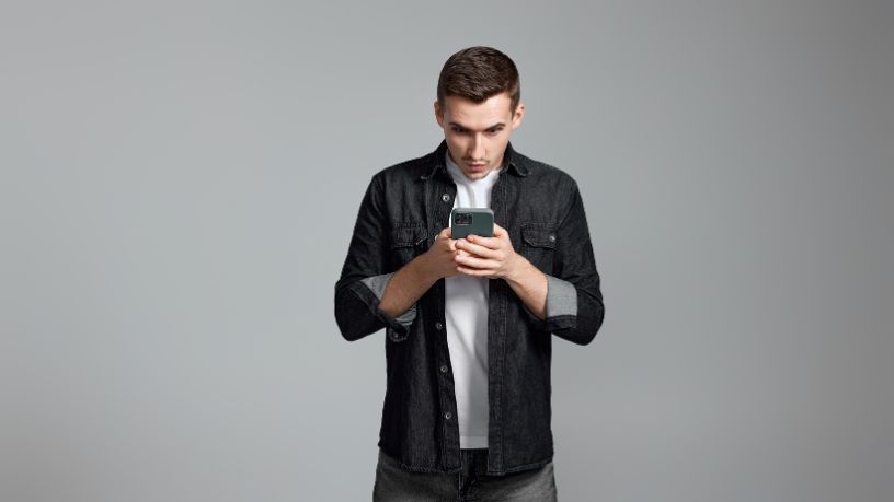 Nikolas Ferreira e a polêmica do “hotel de luxo”: como a desinformação política se espalha nas redes